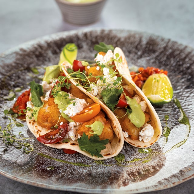 Tacos/ chrupiący dorsz / sos jalapeno Tacos/ chrupiący dorsz / sos jalapeno